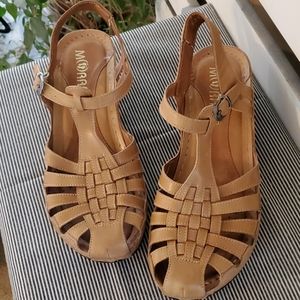 MORAN sandals.     #1654